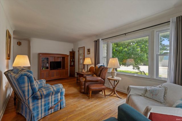 3317 Mishawaka Avenue, South Bend, IN 46615