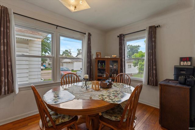 3317 Mishawaka Avenue, South Bend, IN 46615