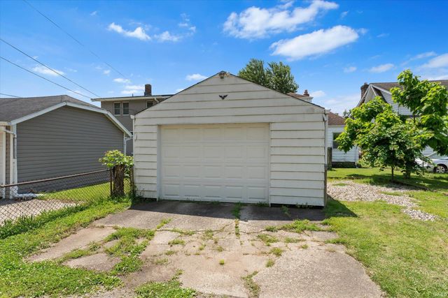 3317 Mishawaka Avenue, South Bend, IN 46615
