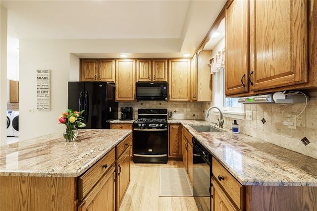 74 Brookline Lane, Greece, NY 14616