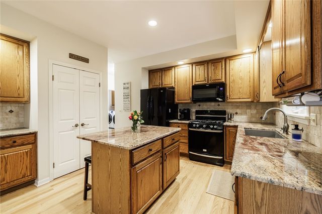 74 Brookline Lane, Greece, NY 14616