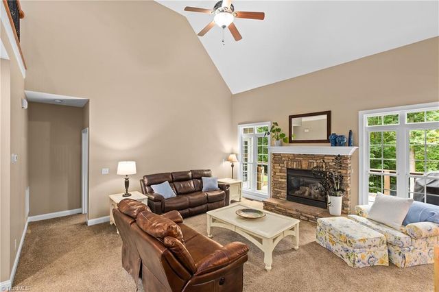 882 Horneytown Road, High Point, NC 27265