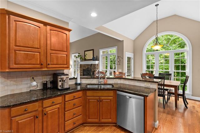 882 Horneytown Road, High Point, NC 27265