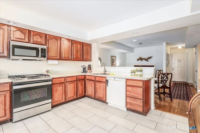 168 Turtle Bay Drive 168, Branford, CT 06405