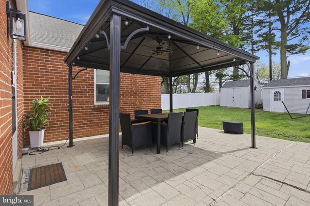 2948 HILLSIDE RD, Broomall, PA 19008