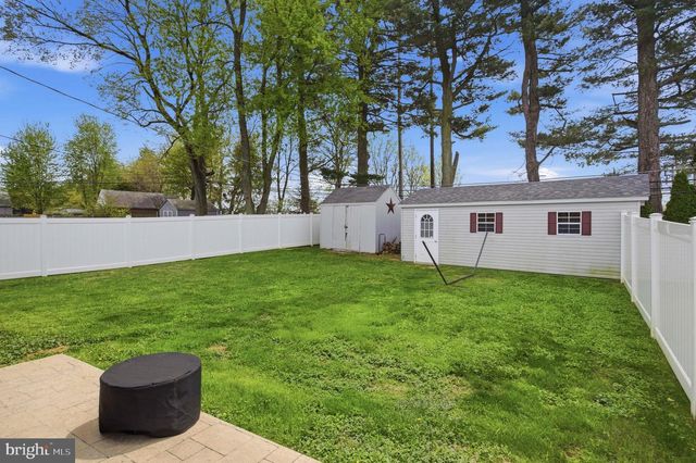 2948 HILLSIDE RD, Broomall, PA 19008