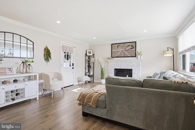 2948 HILLSIDE RD, Broomall, PA 19008