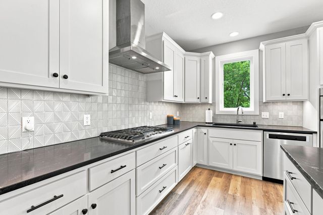 3815 Dallas Lane N, Plymouth, MN 55447
