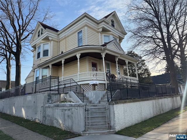 143 W 2nd Street 2, Clifton, NJ 07011