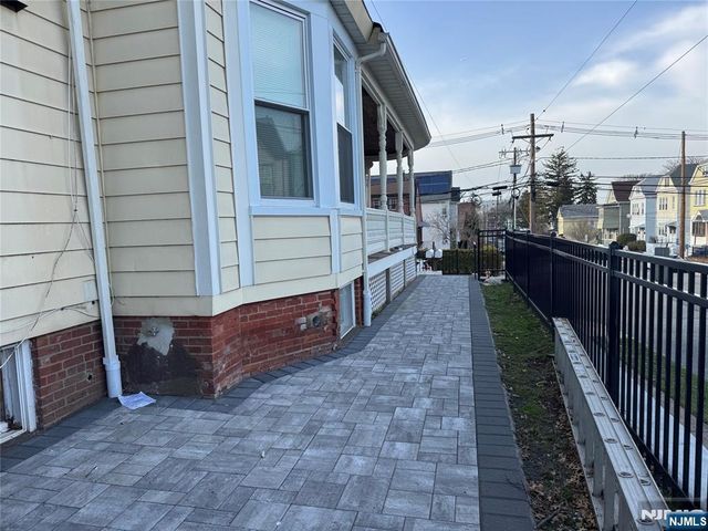 143 W 2nd Street 2, Clifton, NJ 07011