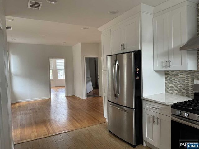 143 W 2nd Street 2, Clifton, NJ 07011