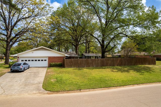 11 Lambeth Circle, Texarkana, TX 75503