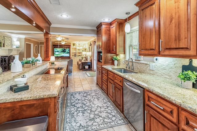 11 Lambeth Circle, Texarkana, TX 75503