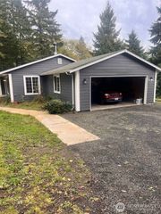 600 E Probert Road, Shelton, WA 98584