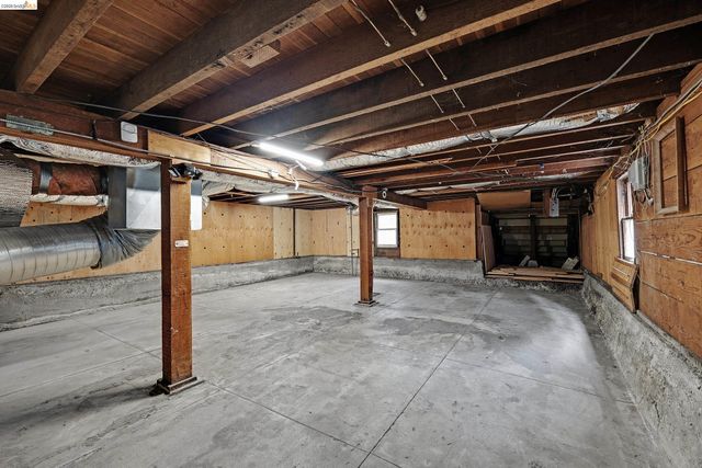 345 49th Street, Oakland, CA 94609