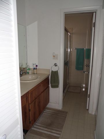 5255 Mendoza Street, West Palm Beach, FL 33415