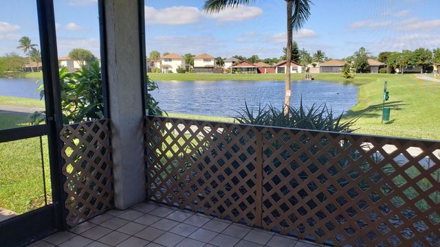 5255 Mendoza Street, West Palm Beach, FL 33415