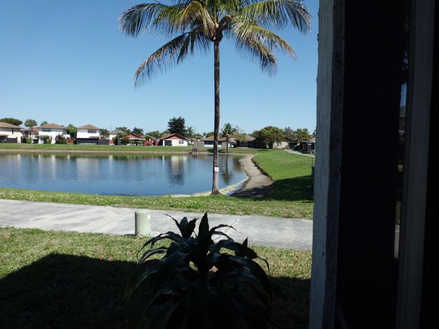 5255 Mendoza Street, West Palm Beach, FL 33415