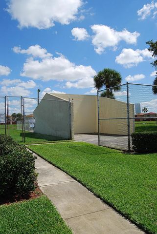 5255 Mendoza Street, West Palm Beach, FL 33415