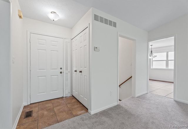 19557 Cardene Way 53, Northville, MI 48167