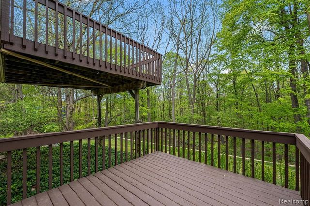 19557 Cardene Way 53, Northville, MI 48167