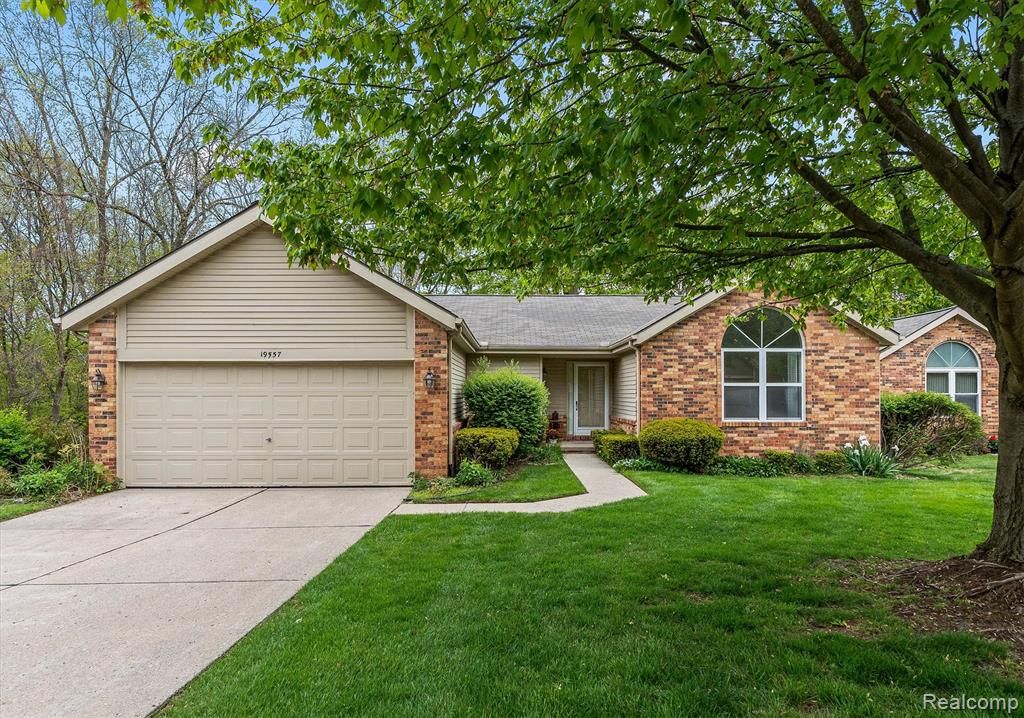 19557 Cardene Way 53, Northville, MI 48167