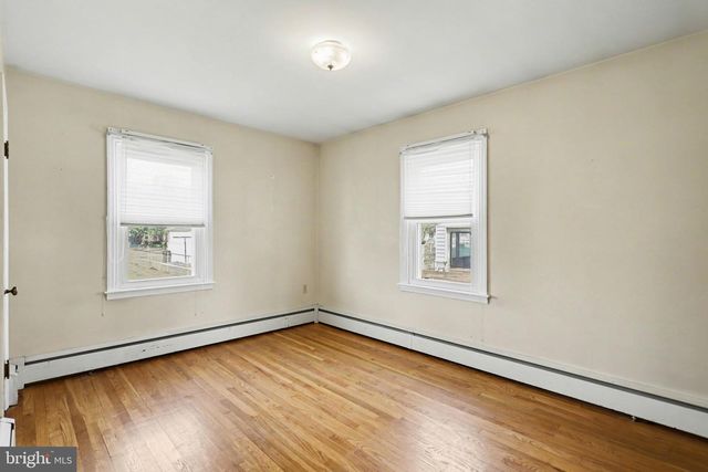 932 E WALNUT ST, Hanover, PA 17331