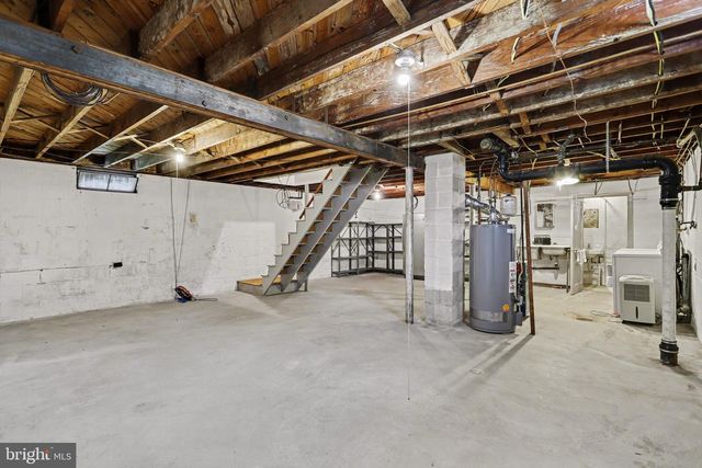 932 E WALNUT ST, Hanover, PA 17331