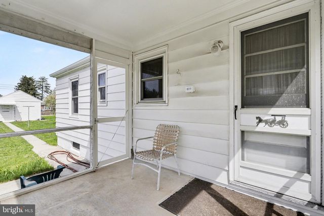 932 E WALNUT ST, Hanover, PA 17331