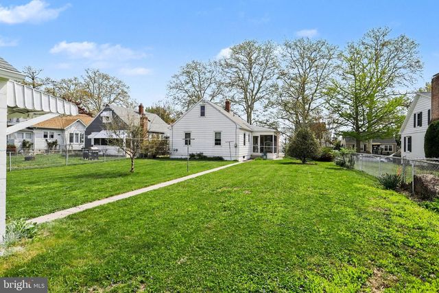 932 E WALNUT ST, Hanover, PA 17331