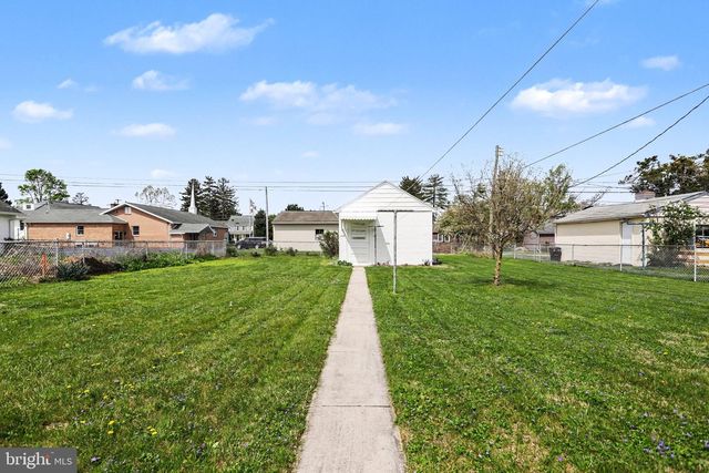 932 E WALNUT ST, Hanover, PA 17331