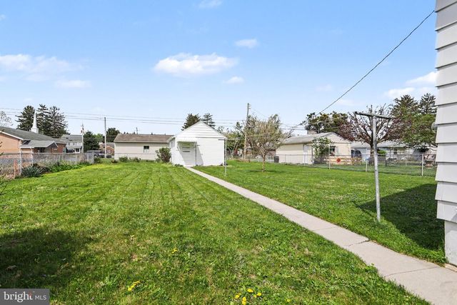 932 E WALNUT ST, Hanover, PA 17331