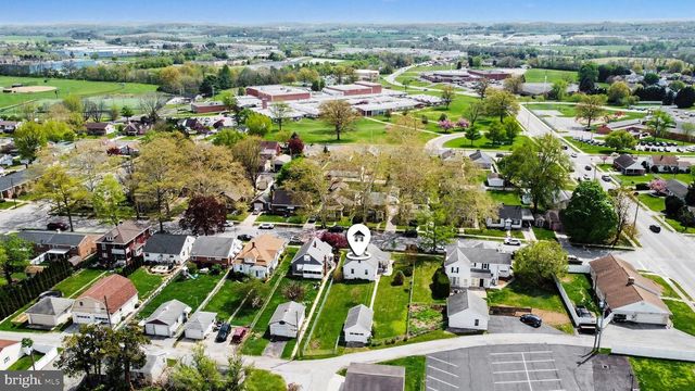 932 E WALNUT ST, Hanover, PA 17331
