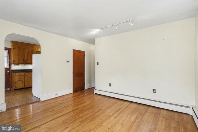 932 E WALNUT ST, Hanover, PA 17331