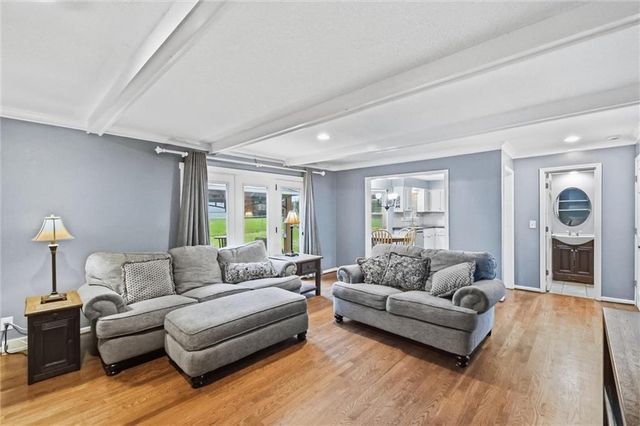10246 Hauser Street, Lenexa, KS 66215