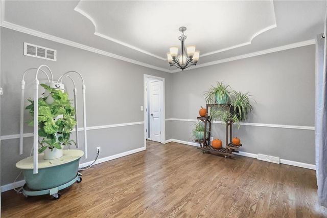 10246 Hauser Street, Lenexa, KS 66215