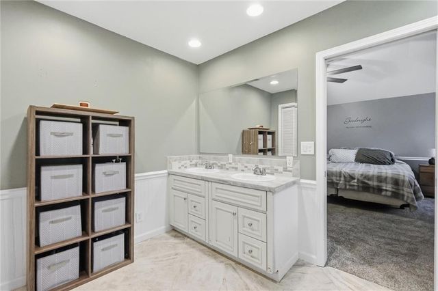 10246 Hauser Street, Lenexa, KS 66215