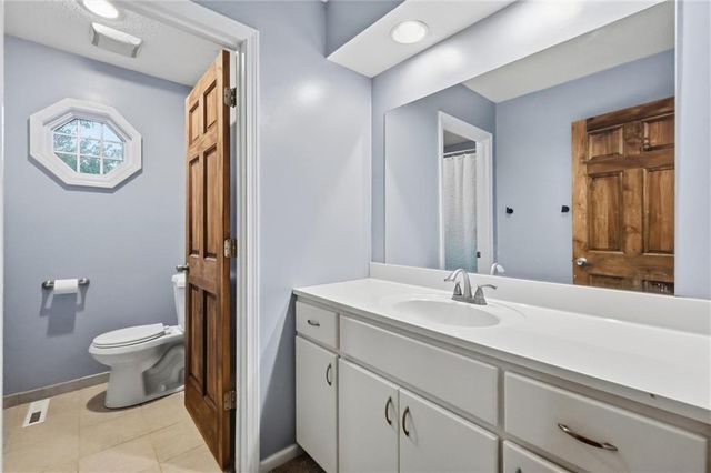 10246 Hauser Street, Lenexa, KS 66215