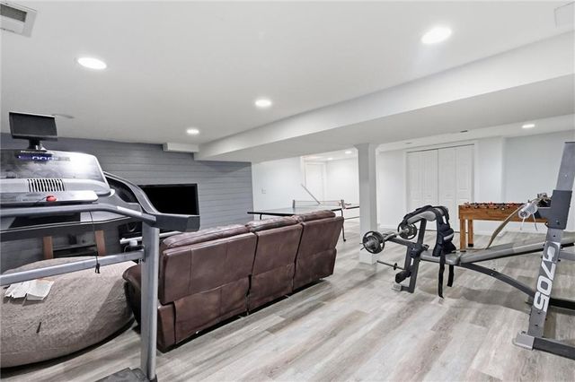 10246 Hauser Street, Lenexa, KS 66215