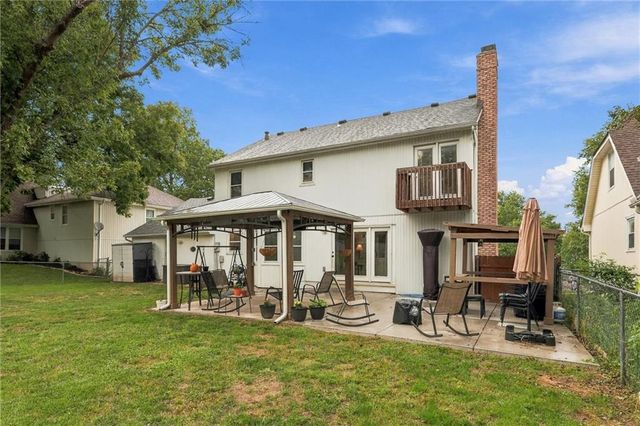 10246 Hauser Street, Lenexa, KS 66215