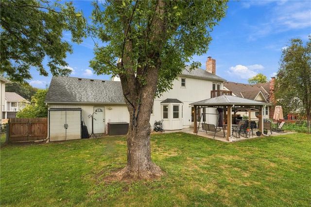 10246 Hauser Street, Lenexa, KS 66215