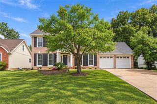 10246 Hauser Street, Lenexa, KS 66215