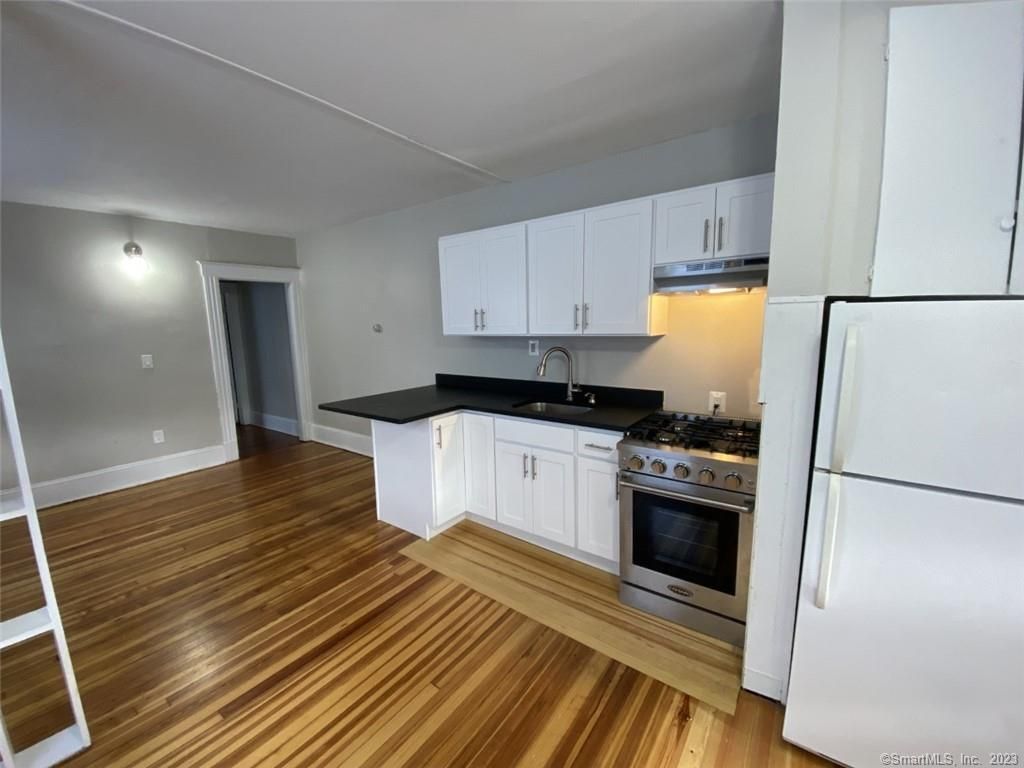 34 Center Street 4, Bristol, CT 06010