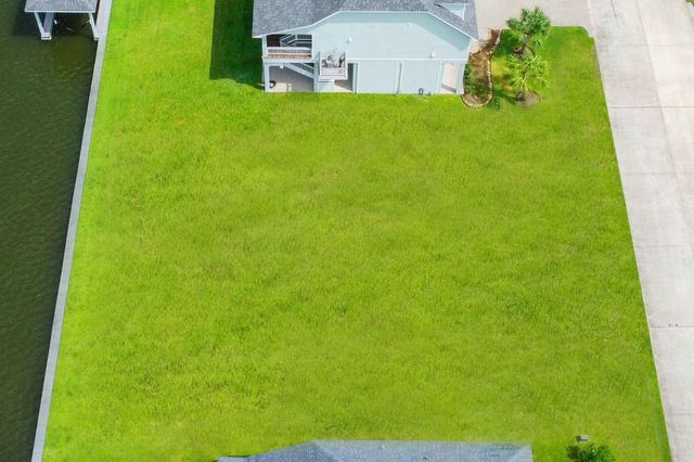 22 Hawkeye, Hitchcock, TX 77563