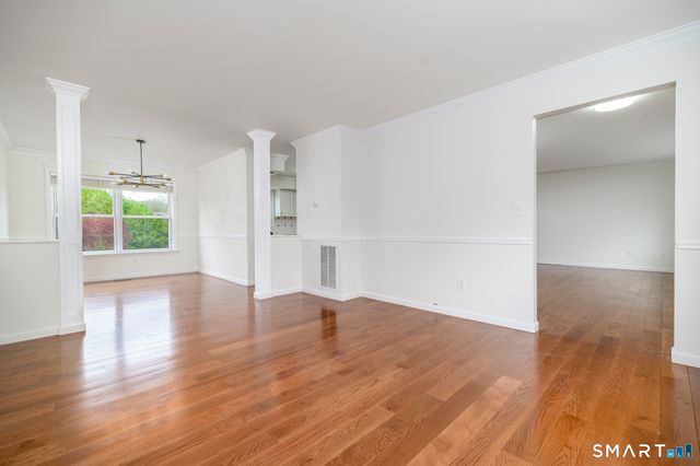 5 Lacey Lane, Norwalk, CT 06854