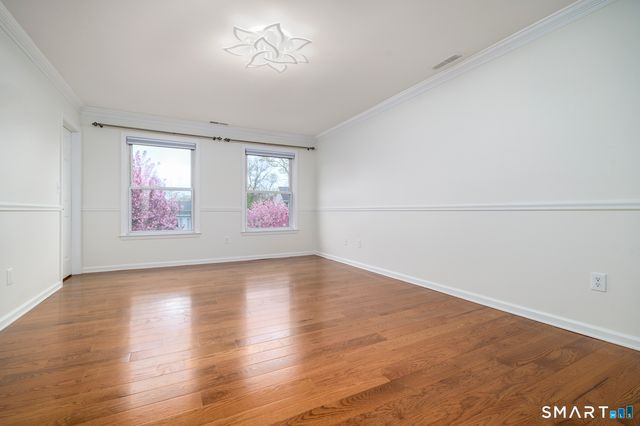 5 Lacey Lane, Norwalk, CT 06854