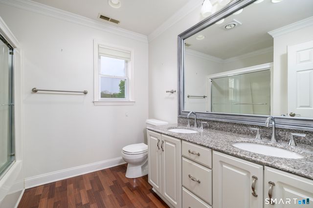 5 Lacey Lane, Norwalk, CT 06854