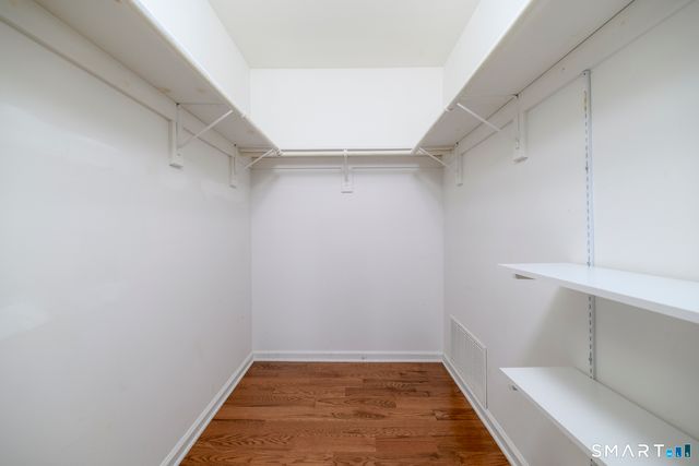 5 Lacey Lane, Norwalk, CT 06854