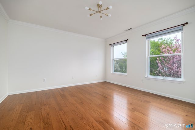 5 Lacey Lane, Norwalk, CT 06854