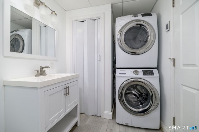 5 Lacey Lane, Norwalk, CT 06854